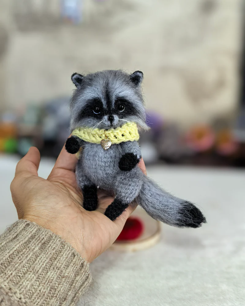 Вязаная игрушка Енот — Енот