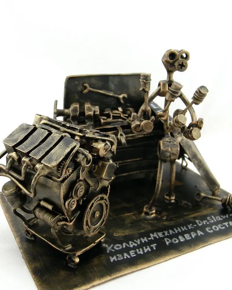 Автомеханик Land Rover — Основной