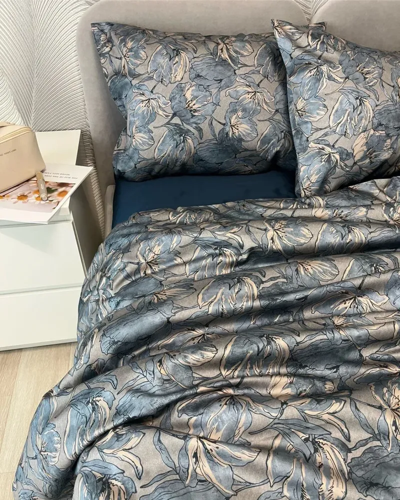 Постельное бельё из тенселя с хлопком, принт с небесно-голубыми цветами
