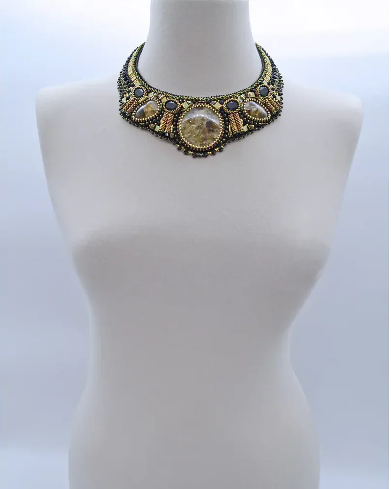 Авторское колье с цитрином и Swarovski