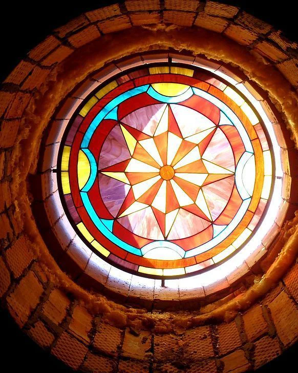 Окно — Чердак — Витраж — мультиколор — Основной