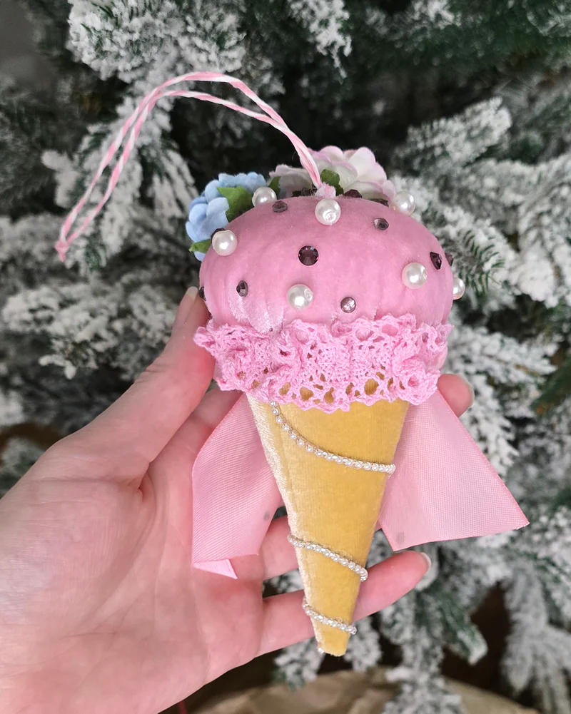 Елочная игрушка Мороженое — Розовый