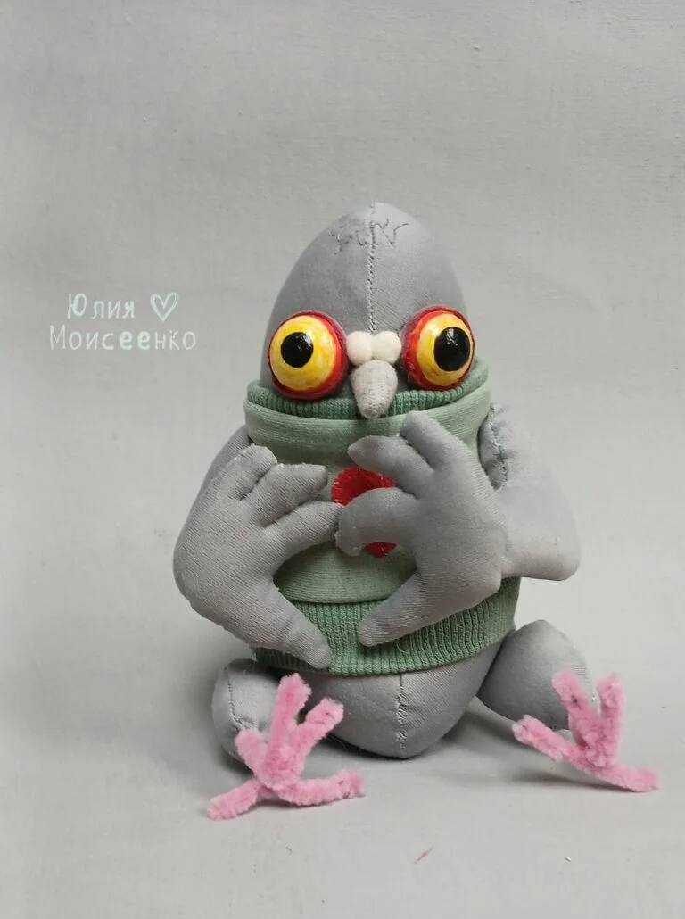 Голубь мира, птица игрушка интерьерная, авторская работа