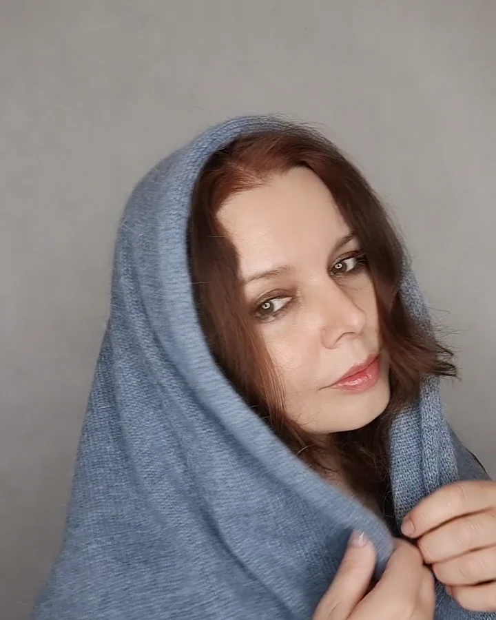 косынка вязаная теплая из ангоры — серо-голубая косынка