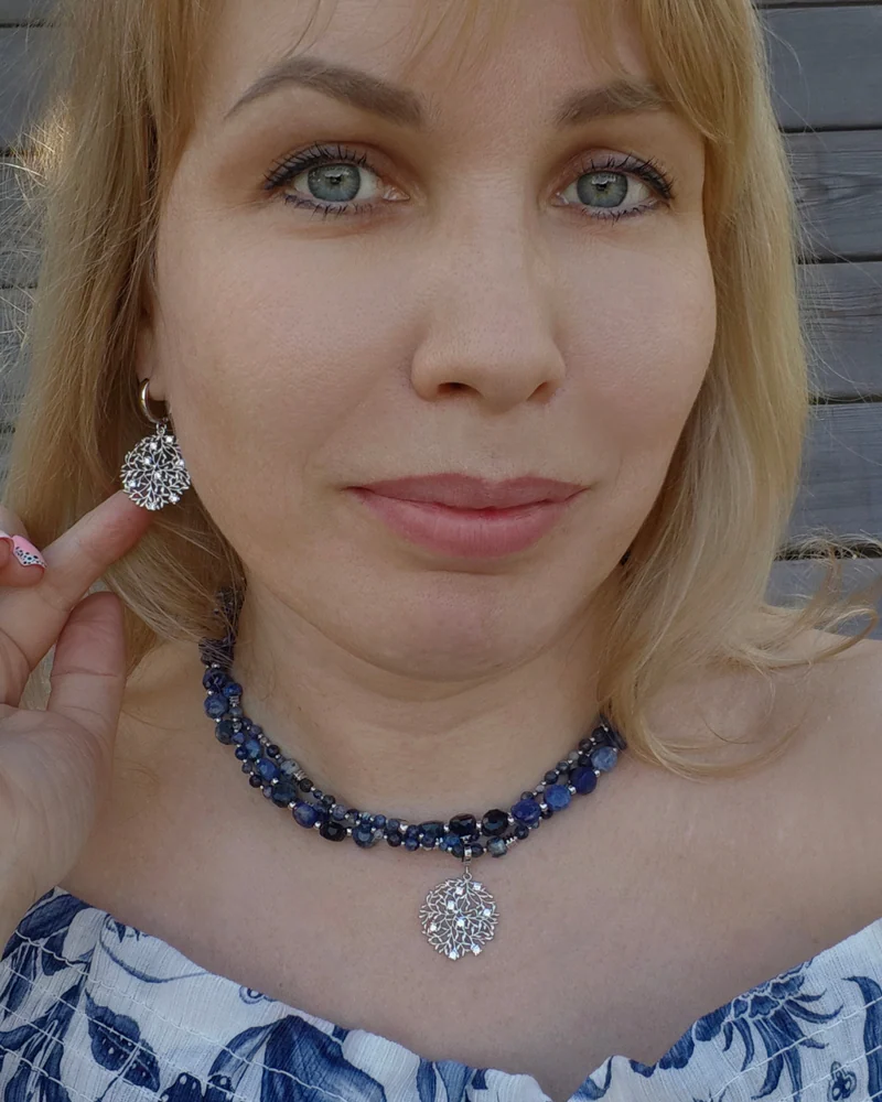 Колье из содалита и лазурита