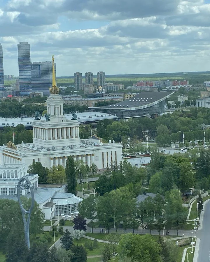 Солнце Москвы радует в любую погоду