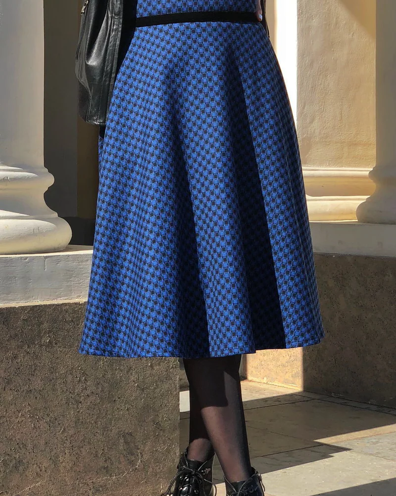 Юбка "Балтийская жемчужина" - синяя из вискозы с карманами