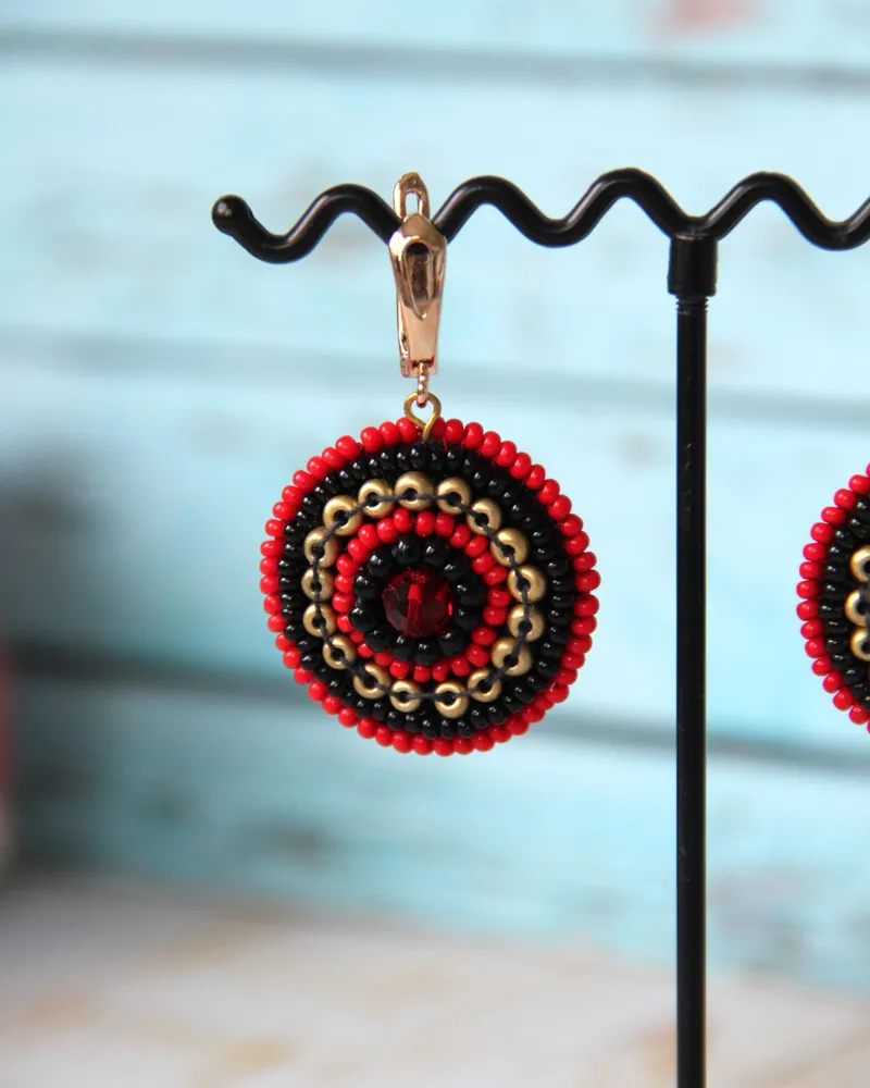Серьги из бисера — Дерзкий красный
