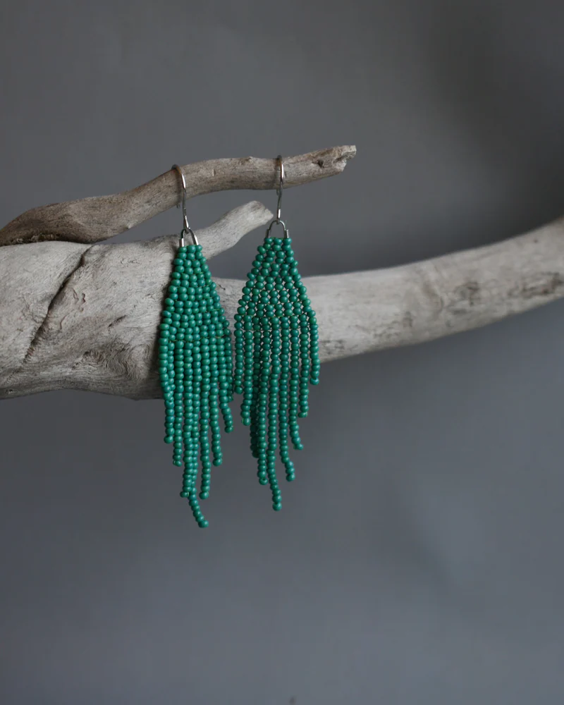 Серьги-кисти из бисера — Зелёный