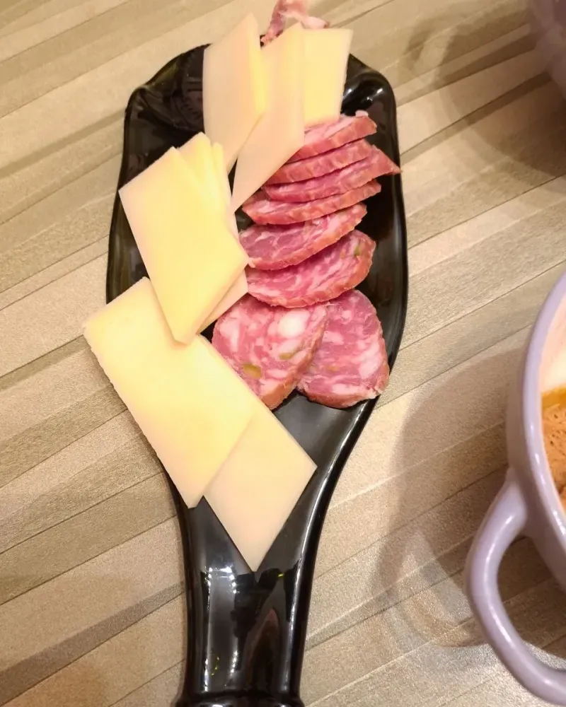 Тарелка из расплавленной бутылки, чёрная — Основной