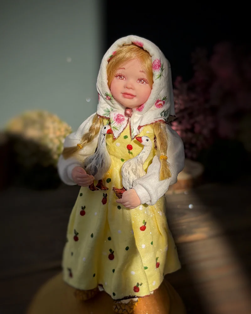 Ватная ёлочная игрушка Маша и гуси
