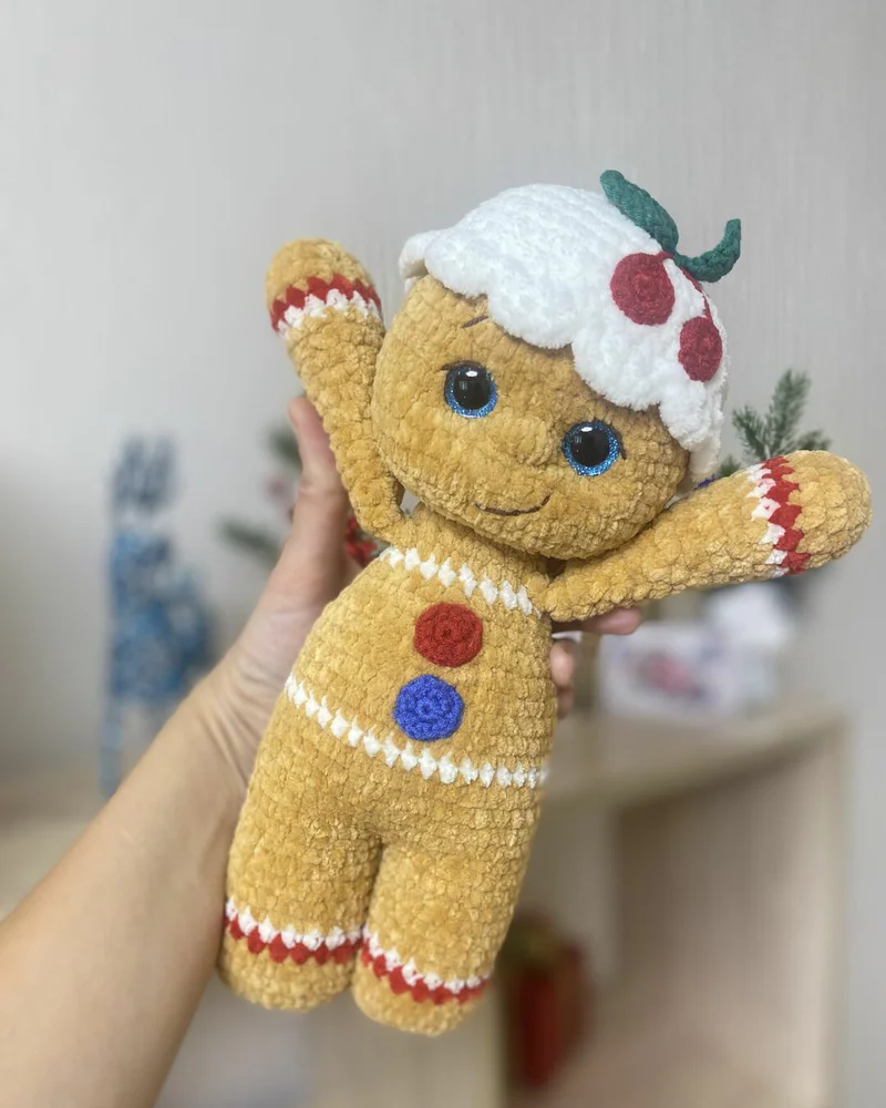 Вязаный пряничный человечек амигуруми