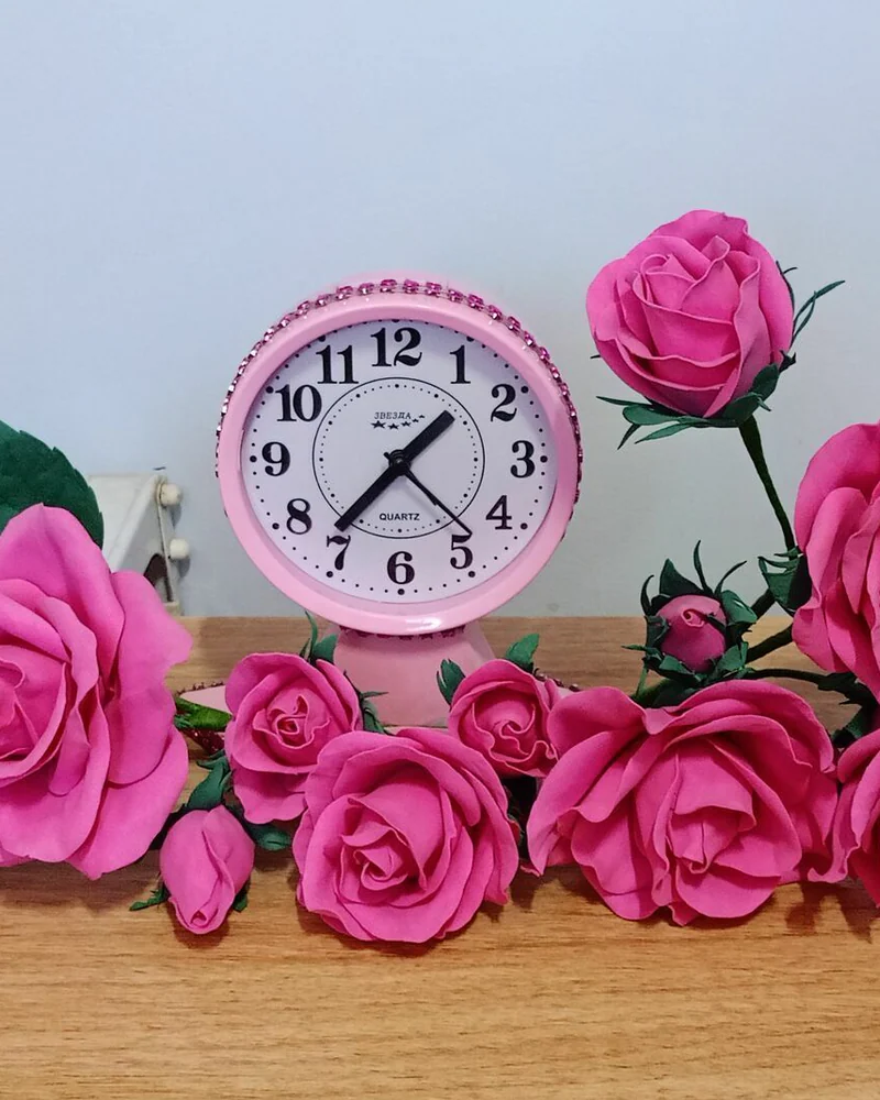 Цветочные часы-будильник — Розовые цветы