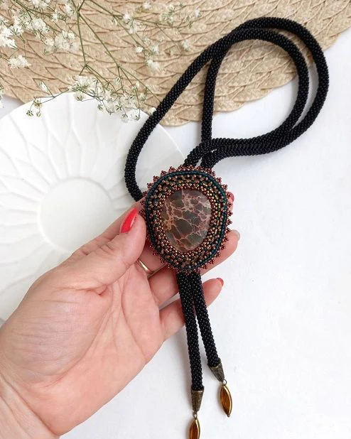 Галстук Боло с камнем яшма коричневый подарок мужчине женщине