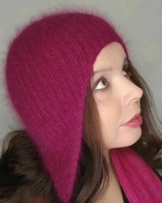 Шапка чепчик шлем из ангоры