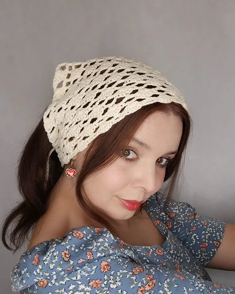 Ажурная косынка крючком из хлопка Белый