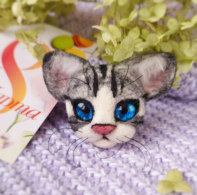 Брошь из шерсти котик, кот, брошка серый котенок