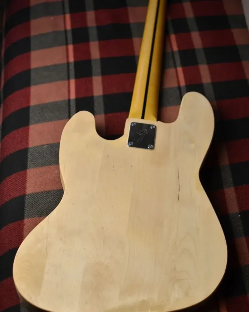 Бас-гитара Custom Jazz Bass — Берёза