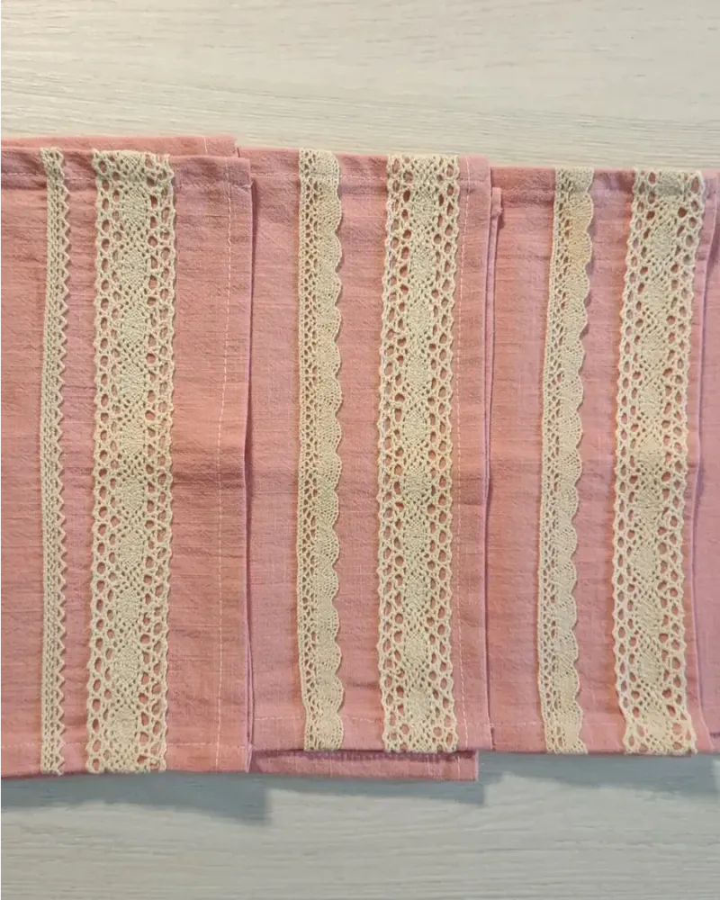 Крапивное полотенце 50×30 с хлопковым кружевом — Розовый