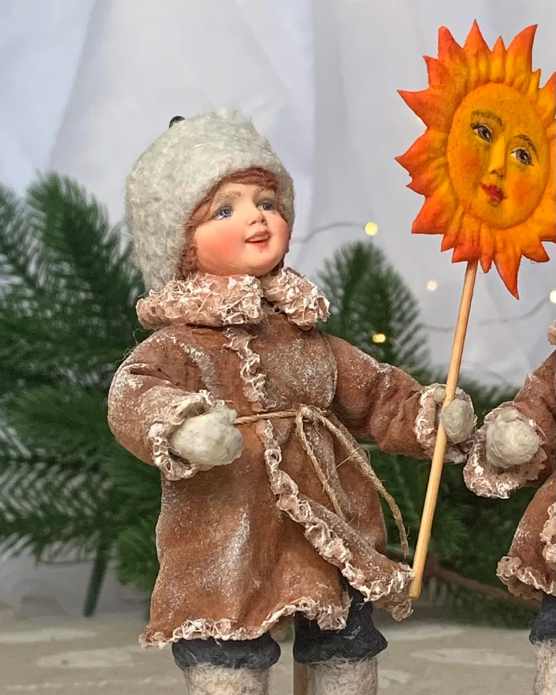 Мальчик с солнцем, рождественские колядки