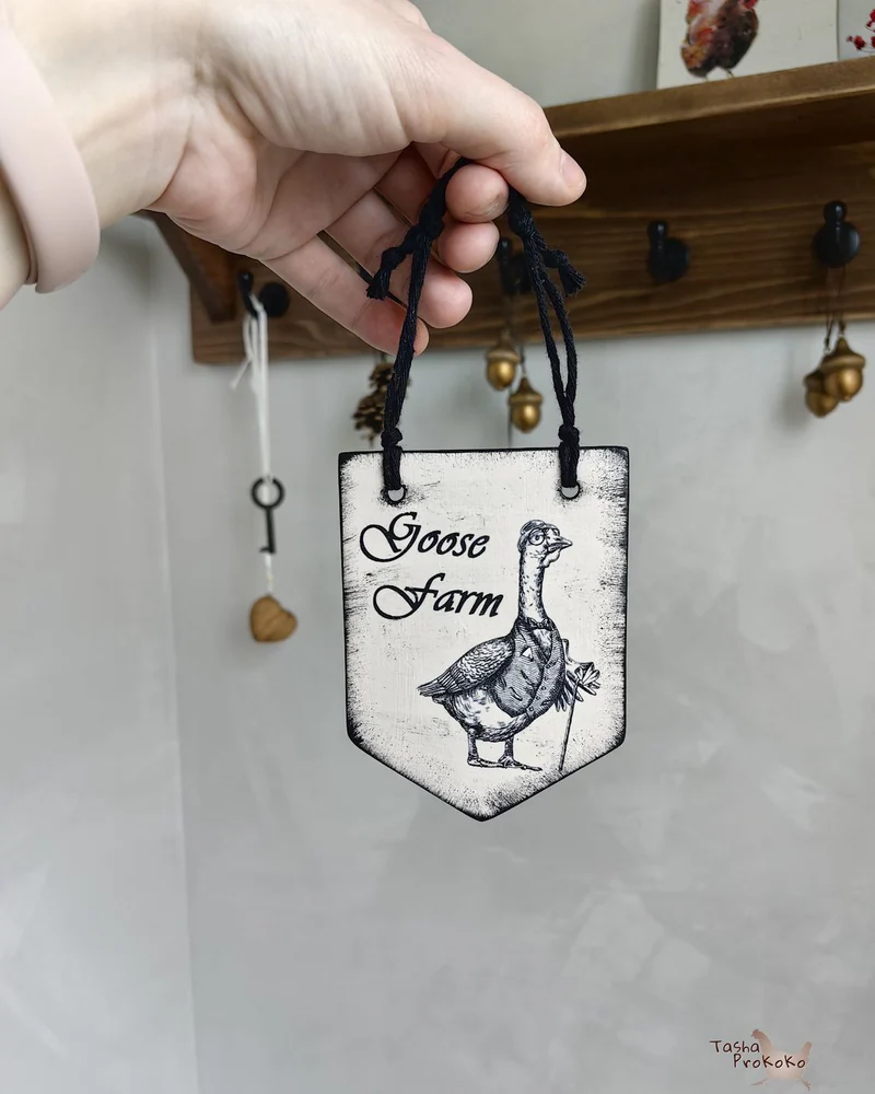 Деревянная подвеска-флажок в стиле FarmHouse — FarmHouse