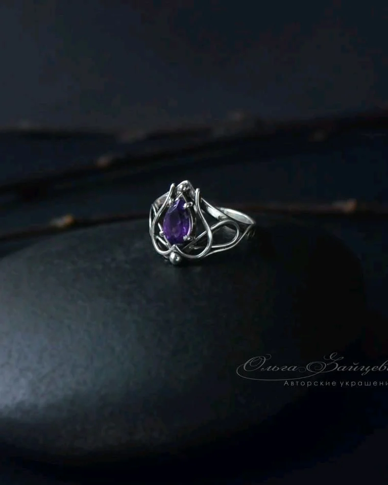 Кольцо с аметистом Violet Перстень с камнем (фиолетовый камень)