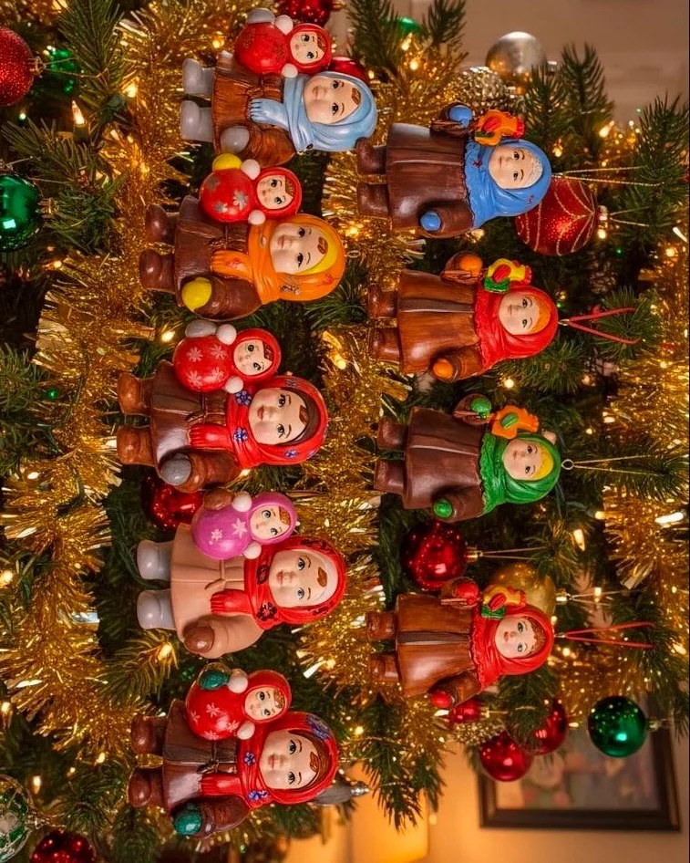 елочная игрушка дети СССР — девочка с неваляшкой