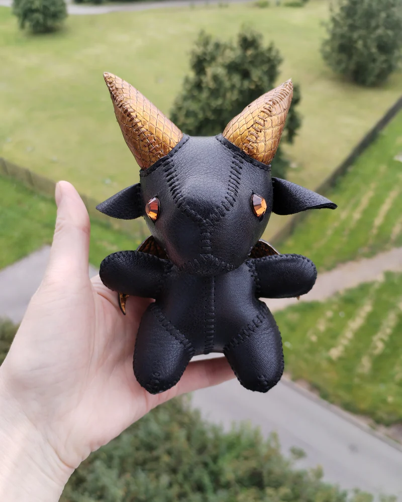 Игрушка Дракон — Питон. Бронза