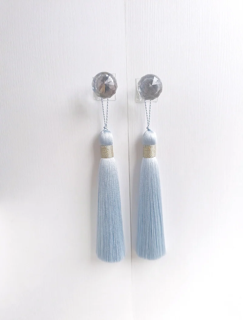 Кисть шелковая с витой обмоткой