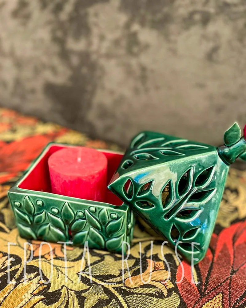 Подсвечник фарфоровый «Аленький цветочек»
