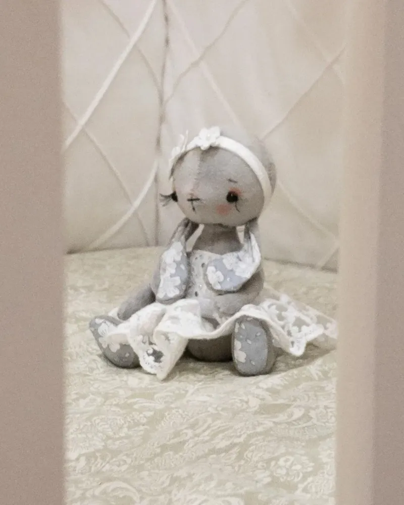 Зайка Весны, 18 см