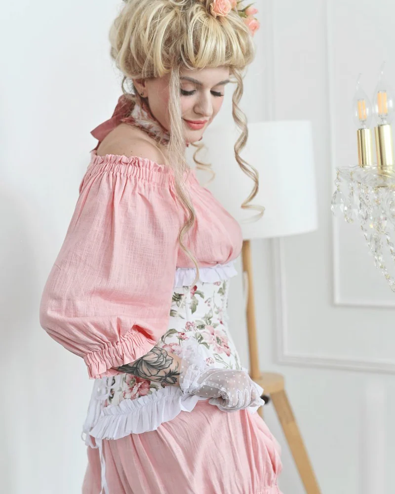 Корсет «Мария-Антуанетта» с декоративной розой