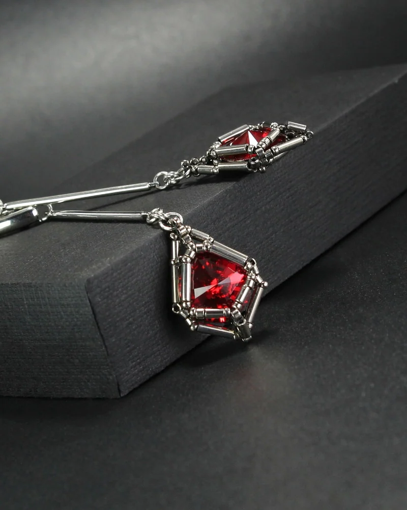 Вечерние красные серьги "Scarlet noir" — Основной