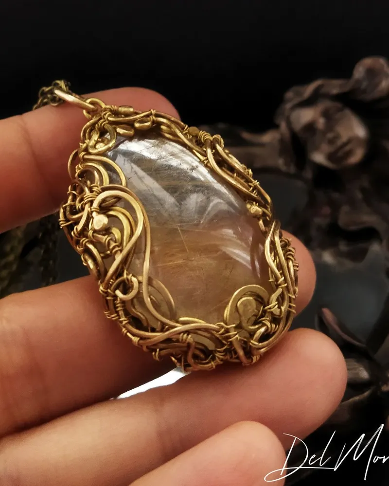 Кулон c камнем рутиловый кварц "Venus gold" #2 — коричневый — Рутиловый кварц