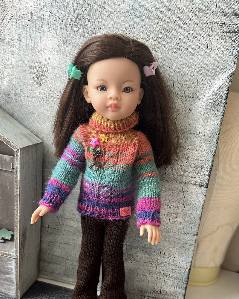 Комплект для куклы Паола Рейна 30–35 см: длинный свитер и брюки клёш