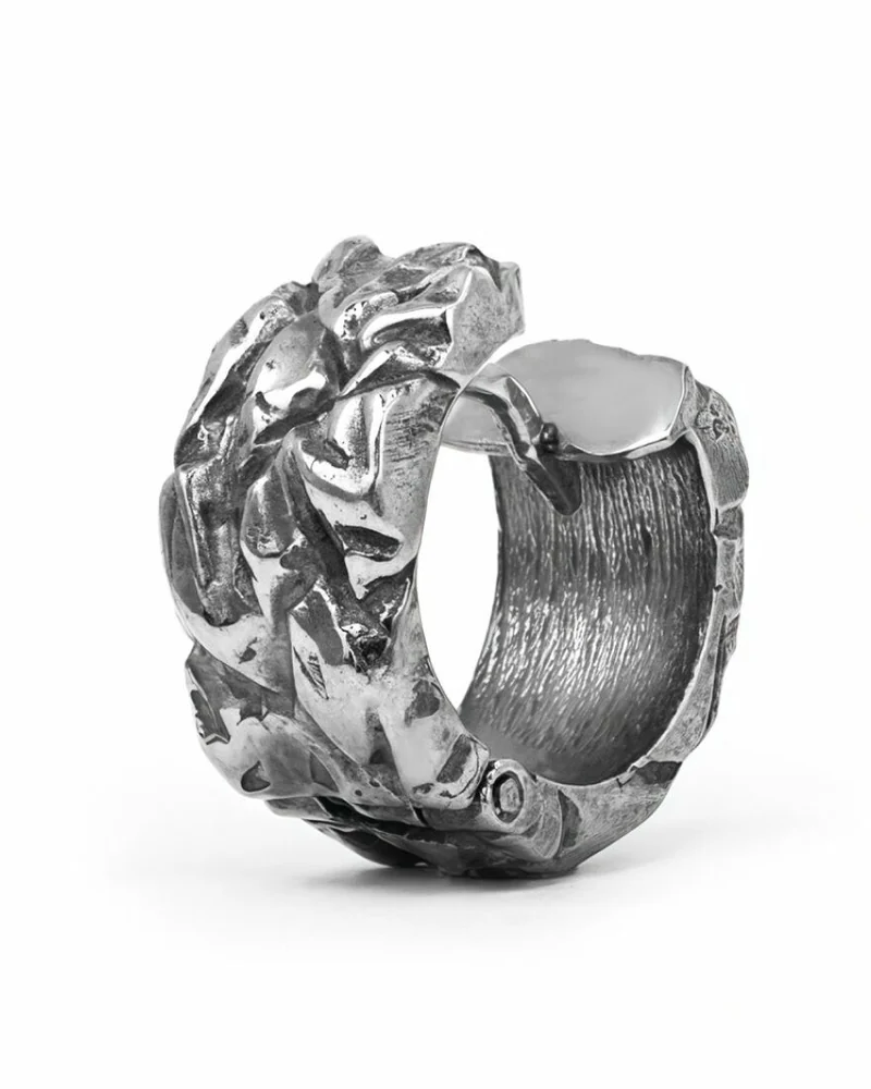 Серьга «Скала» из серебра 925 пробы — С частичным чернением