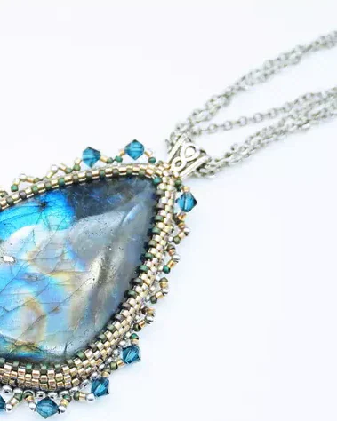 Авторский кулон с лабрадором и Swarovski