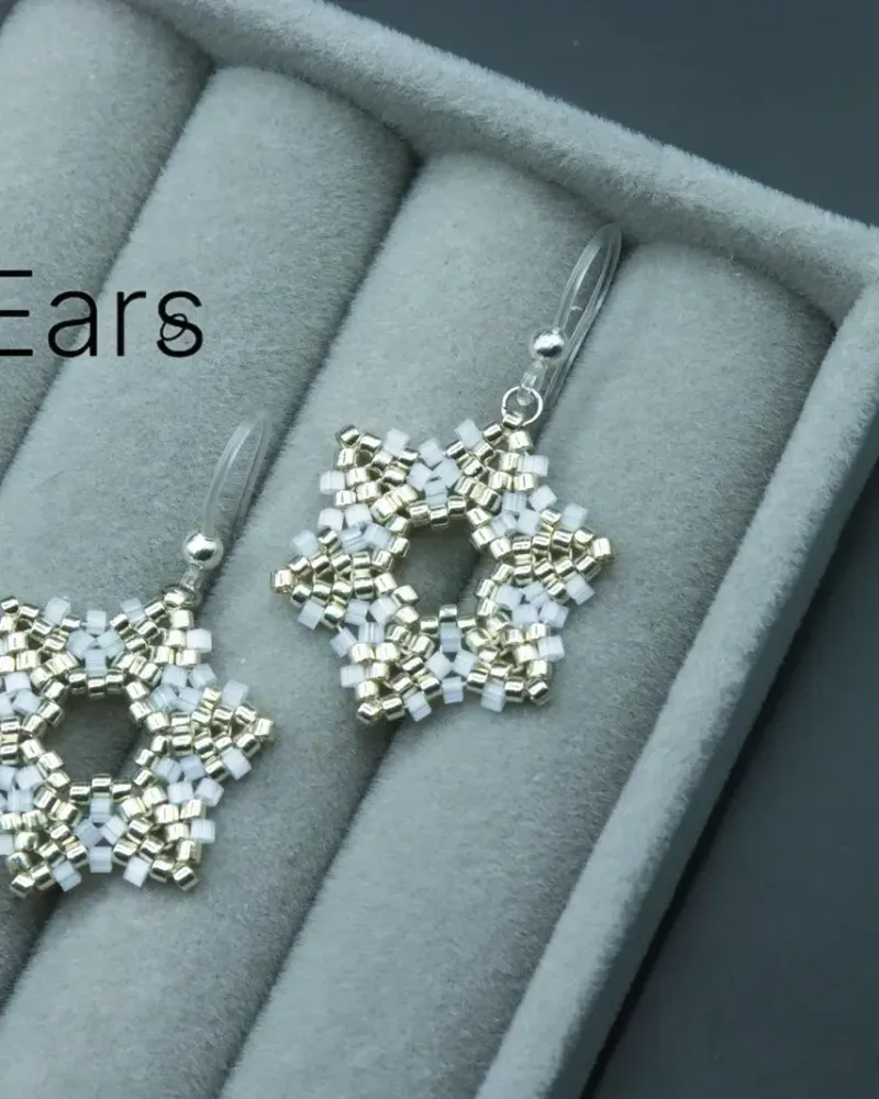 Серьги «Снежинка» из бисера — Короткие