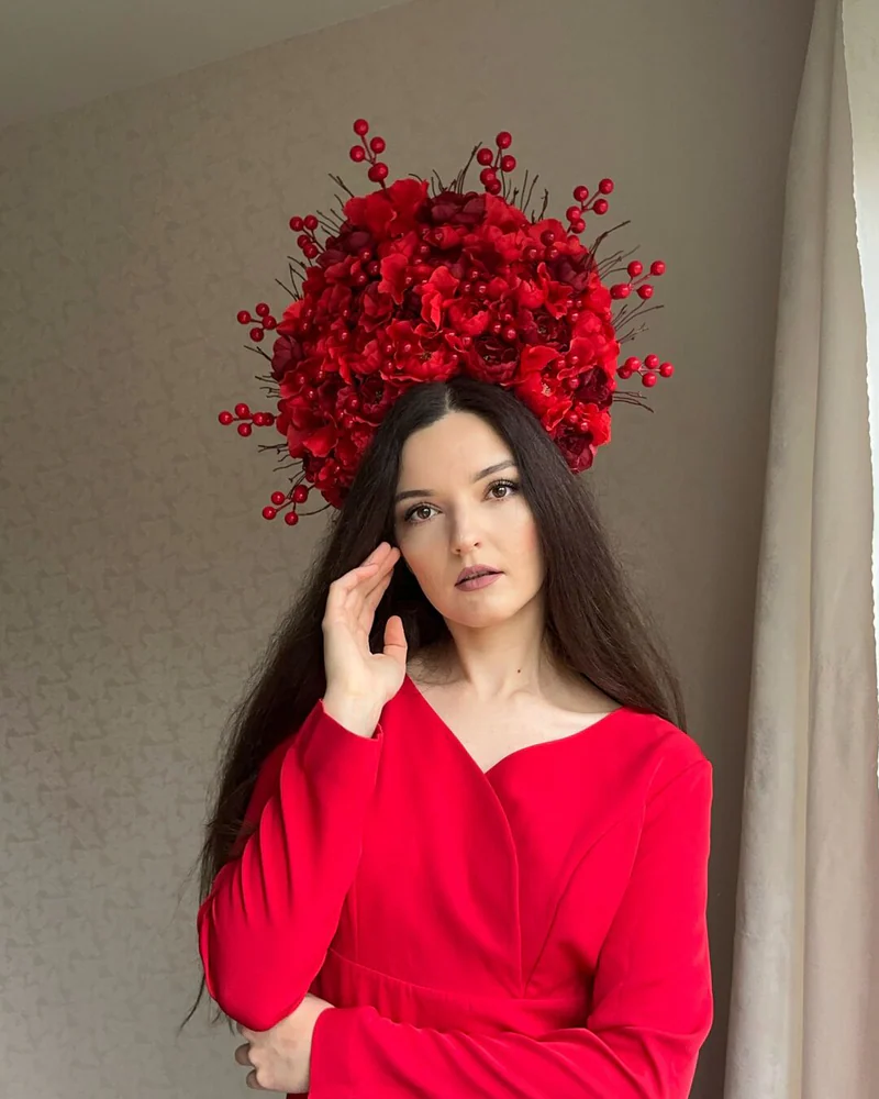 Крупный цветочный кокошник с ягодами — Жёлтый