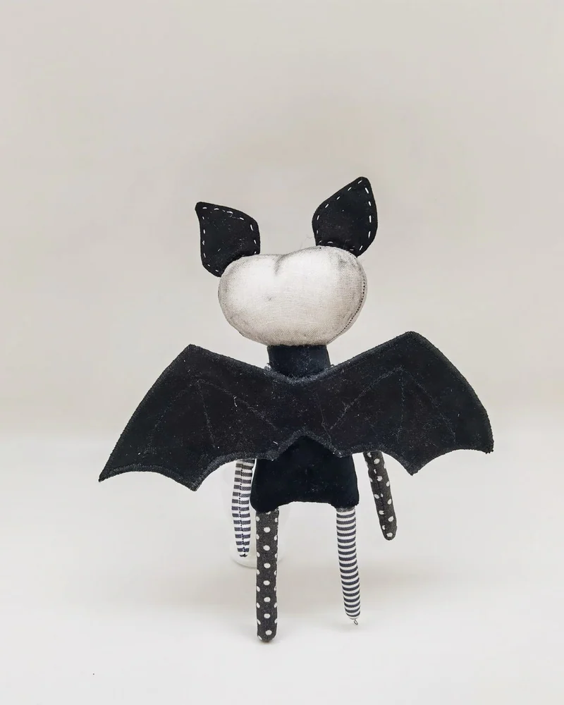 Чердачная игрушка летучая мышь Сreepy doll Страшный вампир