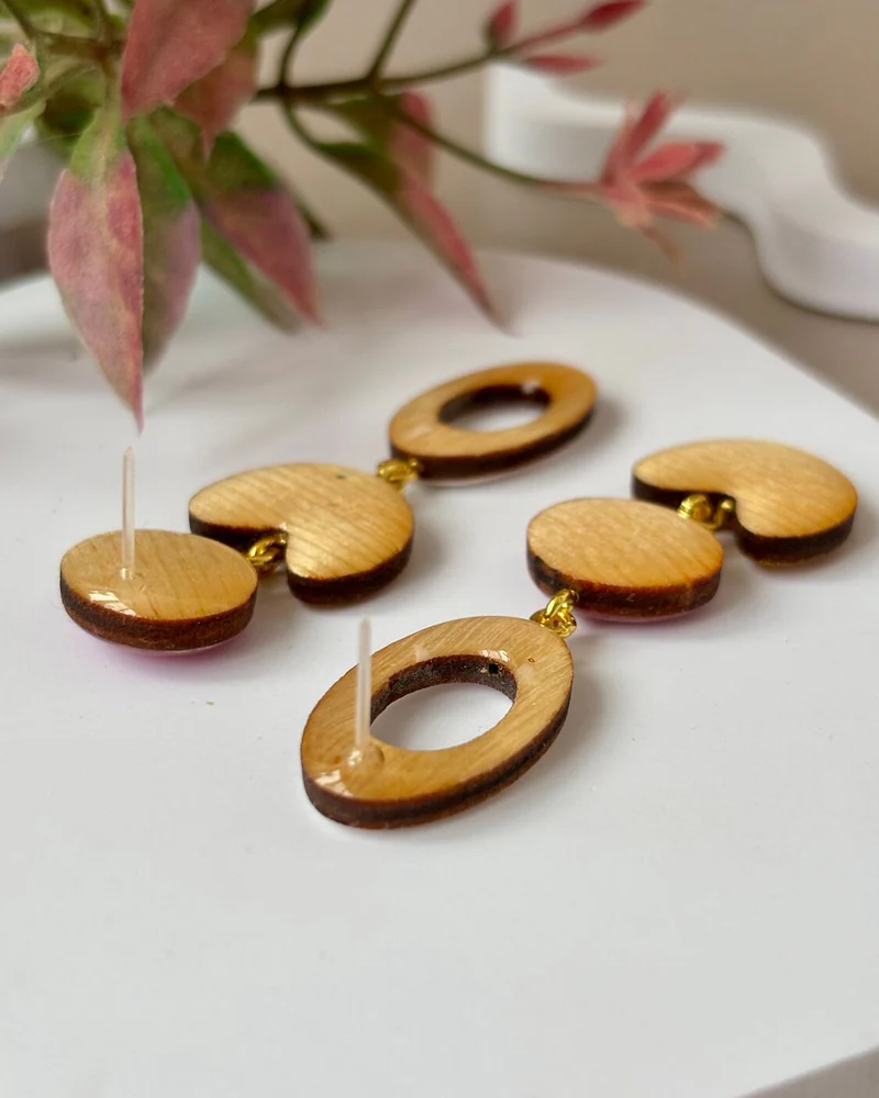 Серьги. Розовый с золотым.Асимметрия