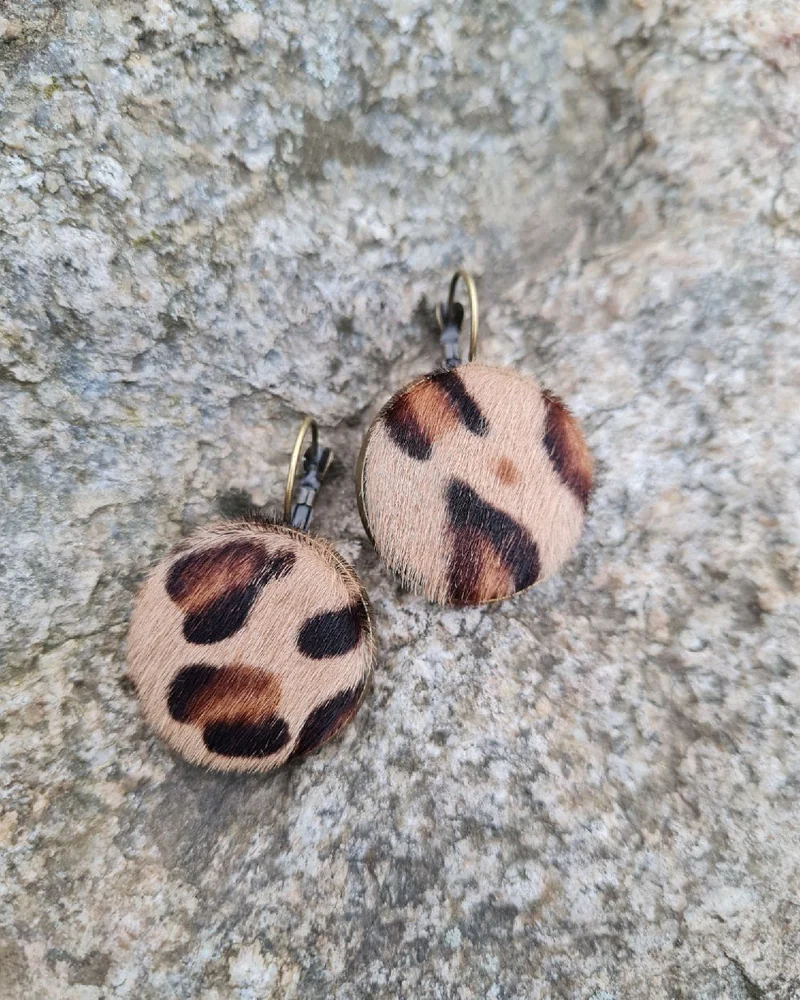 Серьги с натуральным мехом, коричневый