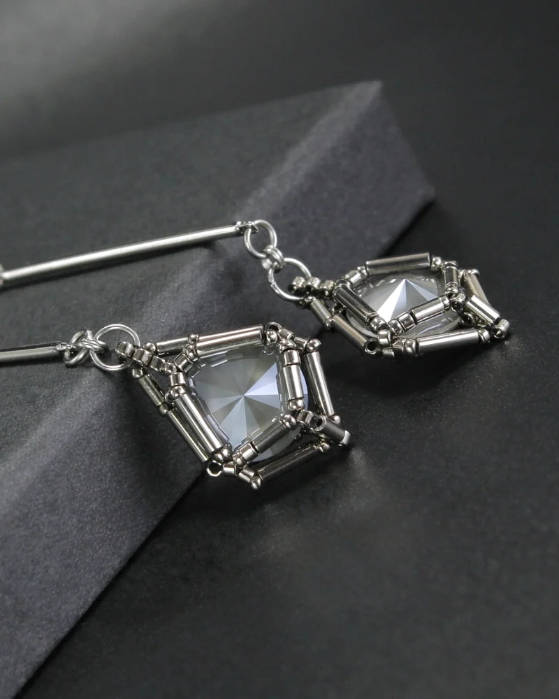 Стильные серьги «Lacquer Dark Grey» — Основной