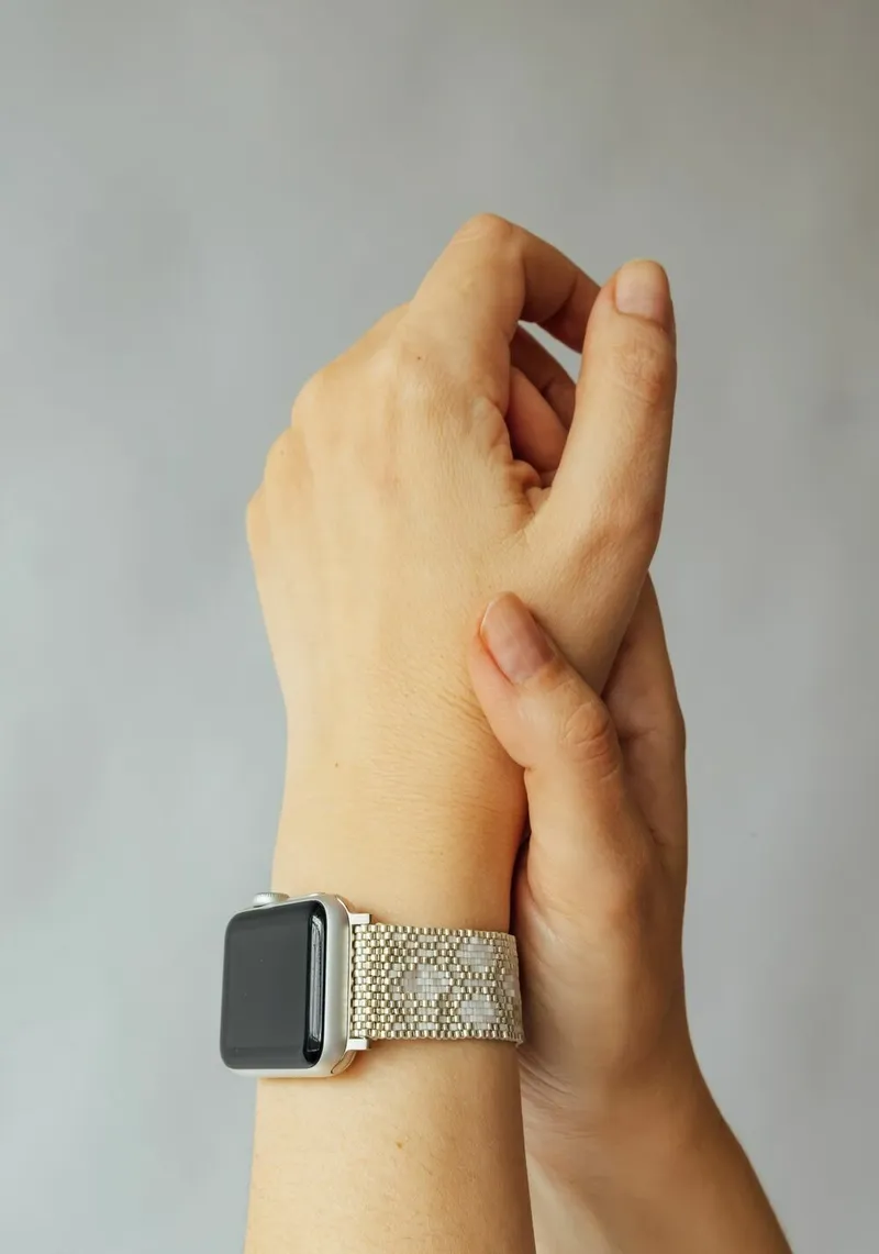 Ремешок из бисера для Apple Watch 38–40 мм