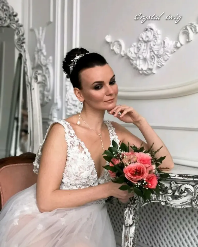 Веночек веточка в прическу невесты с цветами из перламутра — Основной