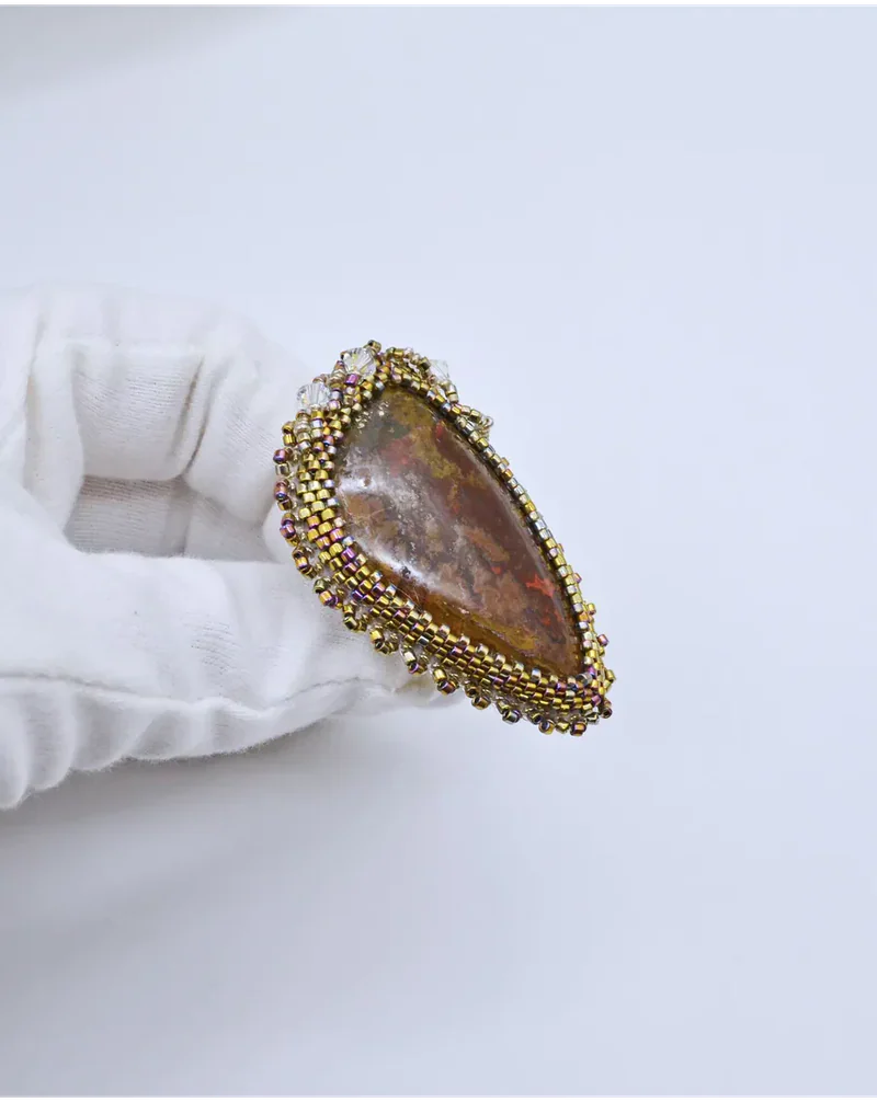 Кольцо с мадагаскарским агатом и Swarovski
