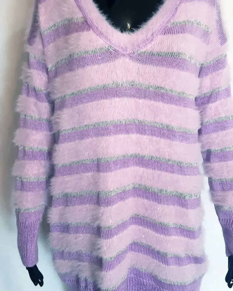 Джемпер с мехом и пайетками, сиреневый