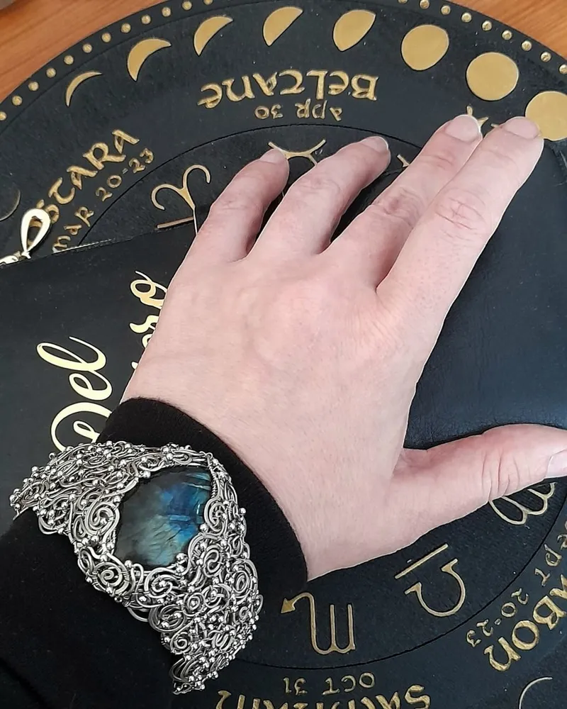 Браслет широкий трайбл с камнем "Mistress of time" №2 — голубой