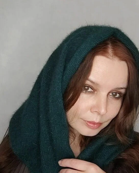 Косынка вязаная платок из ангоры темно-изумрудный