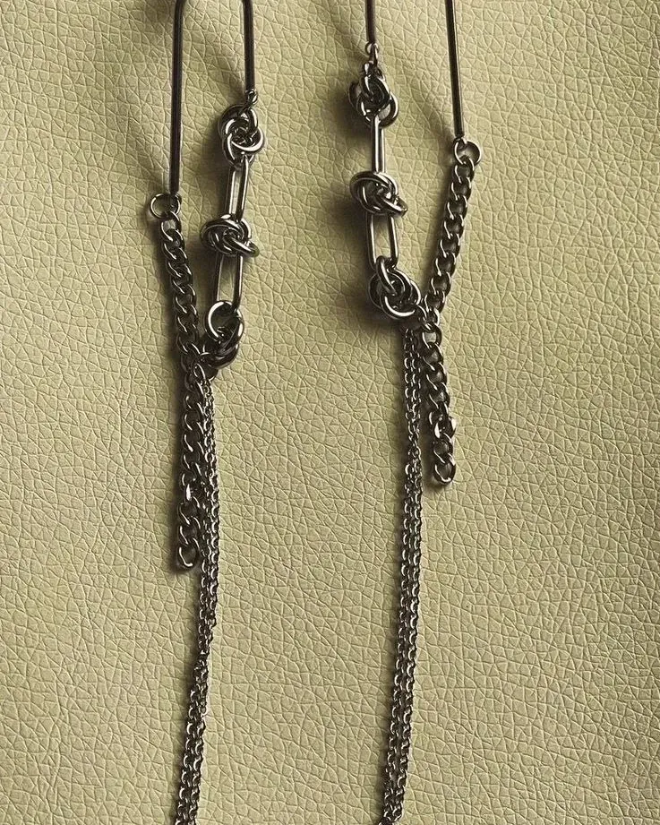 Длинные серьги из стали